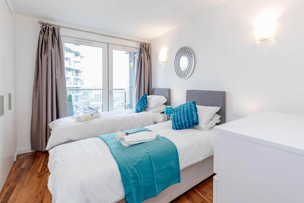 Excel Apartment For Business Travellers Londra Esterno foto