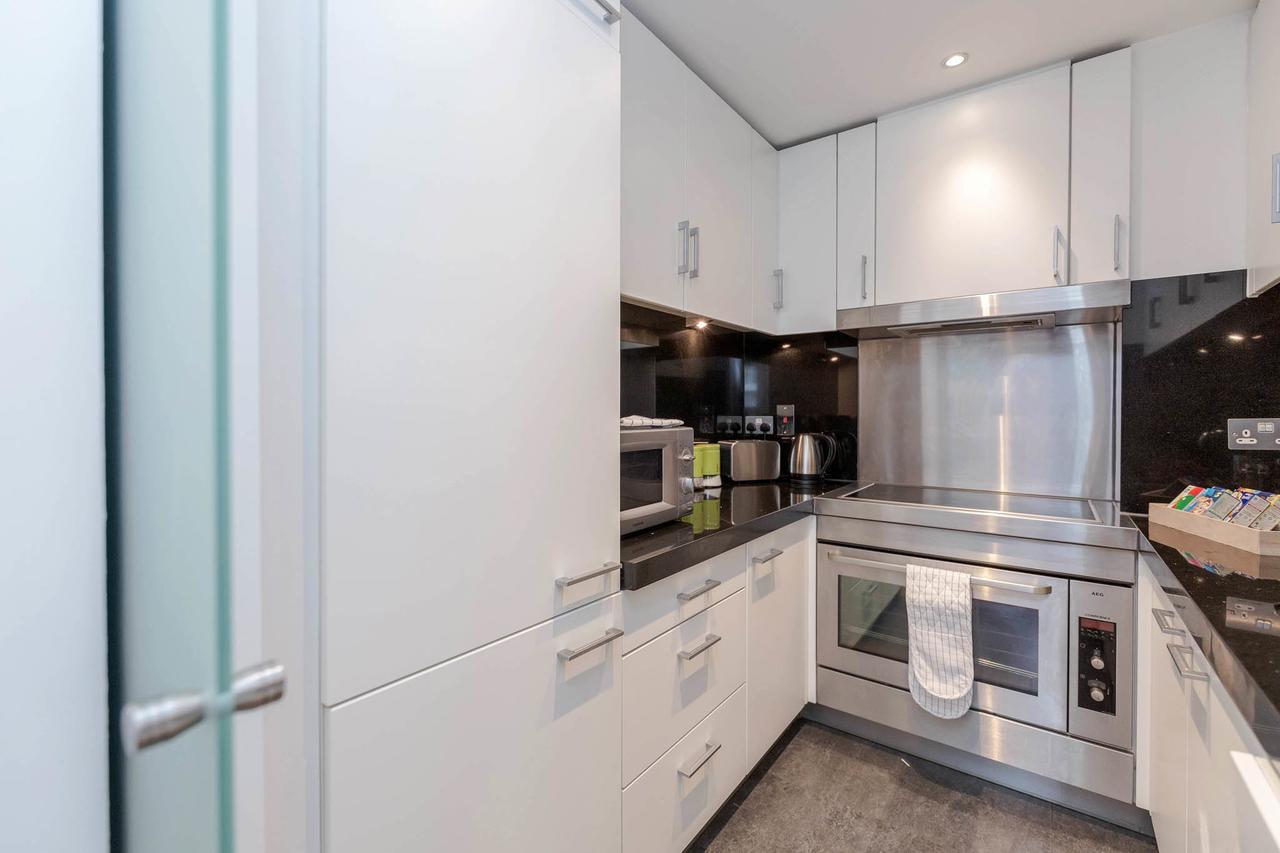 Excel Apartment For Business Travellers Londra Esterno foto