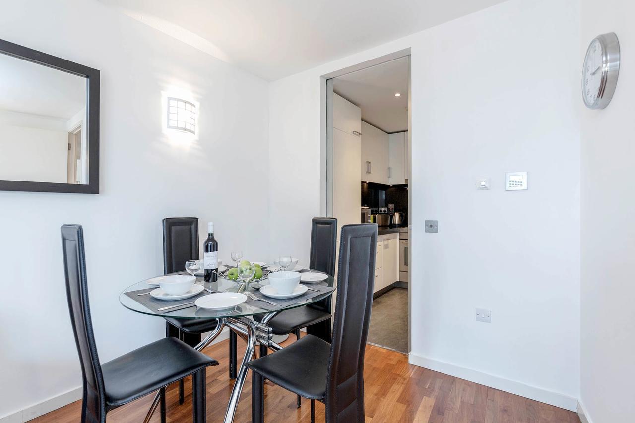 Excel Apartment For Business Travellers Londra Esterno foto